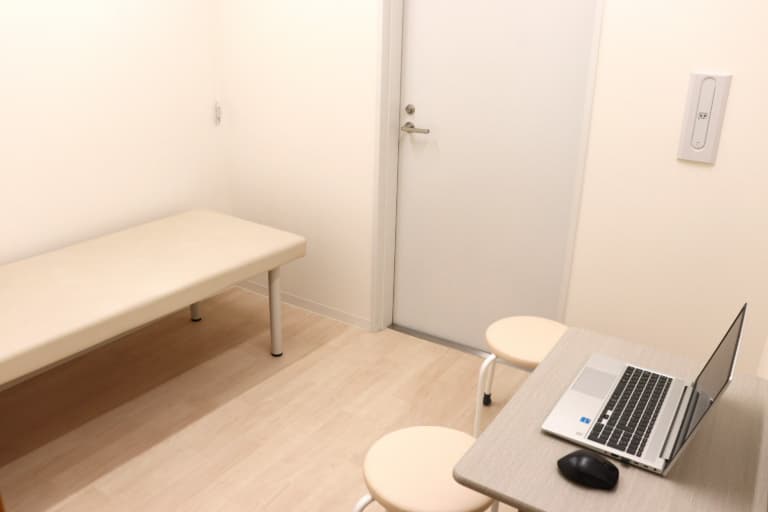 発熱外来 診察室